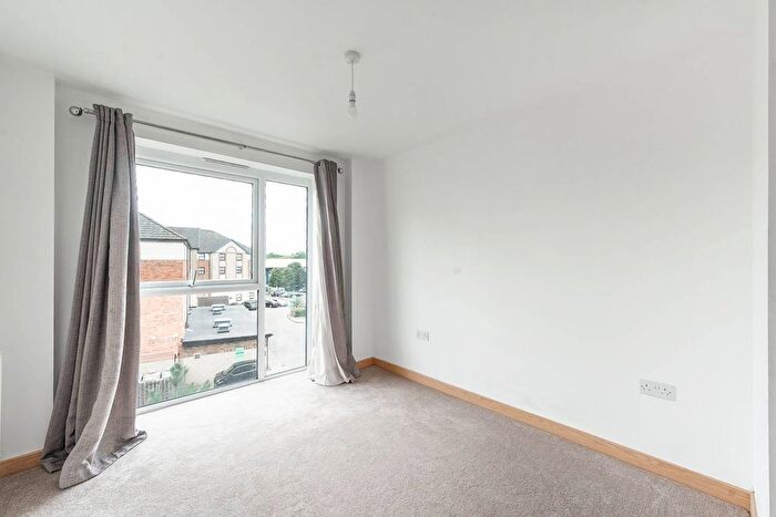 2 Bedroom Flat To Rent In Zodiac Close, Edgware, HA8