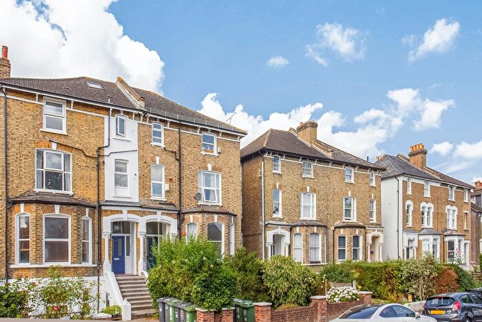 1 Bedroom Flat To Rent In Burnt Ash Hill, London, SE12