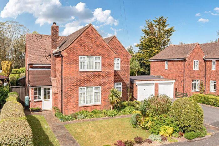 3 Bedroom House For Sale In Edwards Avenue, Chichester, PO20