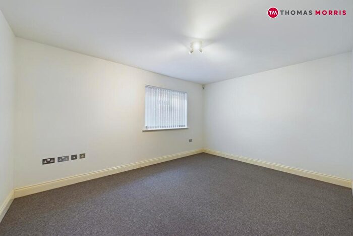 2 Bedroom Bungalow For Sale In Railway Close, Meldreth, Royston, Cambridgeshire, SG8