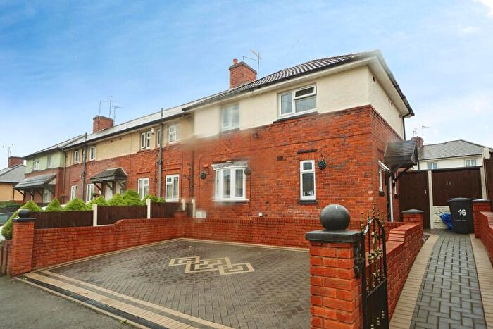 4 Bedroom End Of Terrace House For Sale In Worcester Road, Netherton, Dudley, DY2