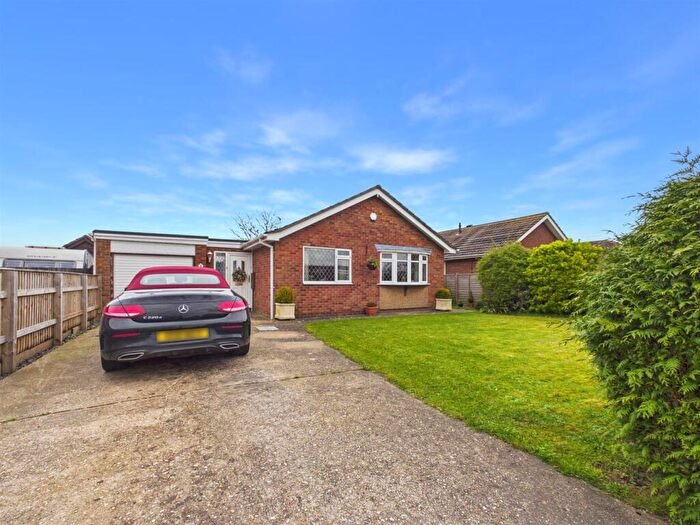 3 Bedroom Detached Bungalow For Sale In Hallam Close, Alford, LN13