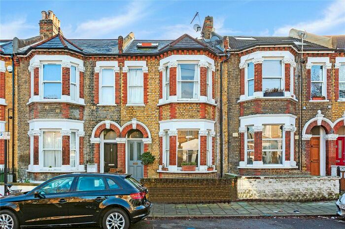 2 Bedroom Flat To Rent In Hubert Grove, London, SW9