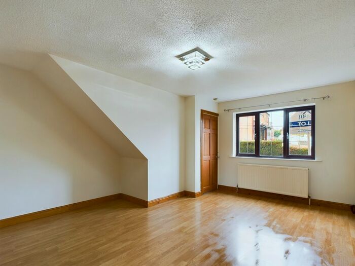 2 Bedroom Semi-Detached House To Rent In Bluebell Hill, Alfreton, DE55