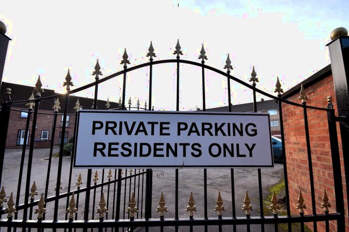 2 Bedroom Flat For Sale In Elm Tree Court, Cottingham, East Riding Of Yorkshire, HU16