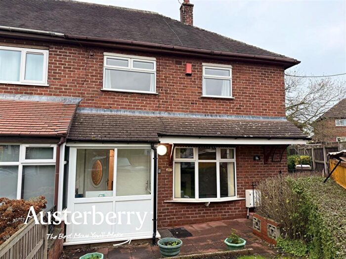 3 Bedroom Semi-Detached House To Rent In Spalding Place, Stoke-On-Trent, ST2