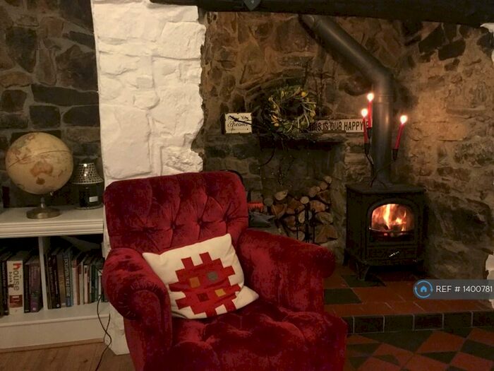 3 Bedroom Terraced House To Rent In Dew Street, Haverfordwest, SA61