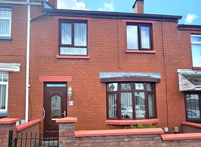 3 Bedroom Mid Terraced House For Sale In Florence Street, L'Derry, BT48