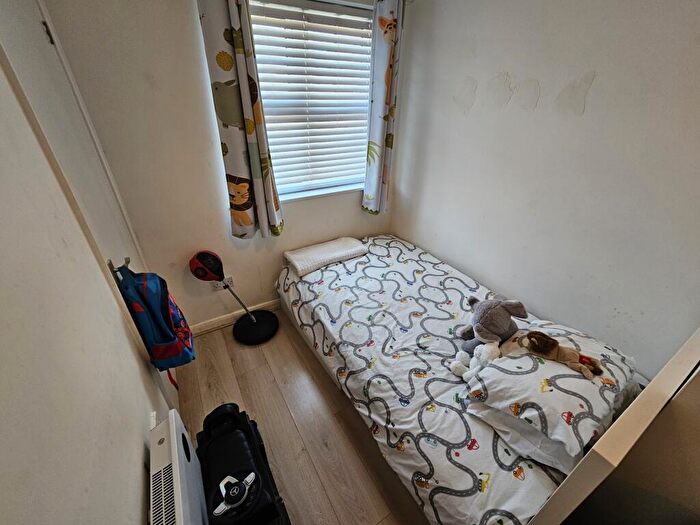 2 Bedroom Apartment To Rent In Earls Meade, Luton, LU2