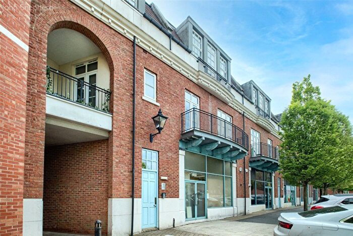 1 Bedroom Flat To Rent In Main Street, Dickens Heath, Shirley, Solihull, B90