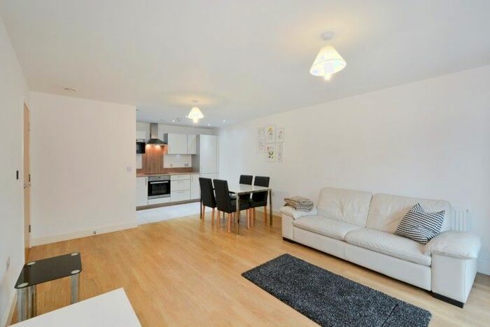 1 Bedroom Flat To Rent In Surrey Quays Road, London, SE16