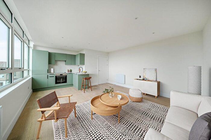 1 Bedroom Apartment For Sale In Burrell Row, Beckenham, BR3