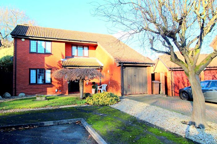 4 Bedroom Detached House For Sale In Copthorne, County View, Luton, Bedfordshire, LU2