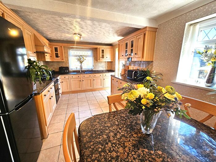 3 Bedroom Semi-detached House For Sale In Clyde Crescent, Winsford, CW7