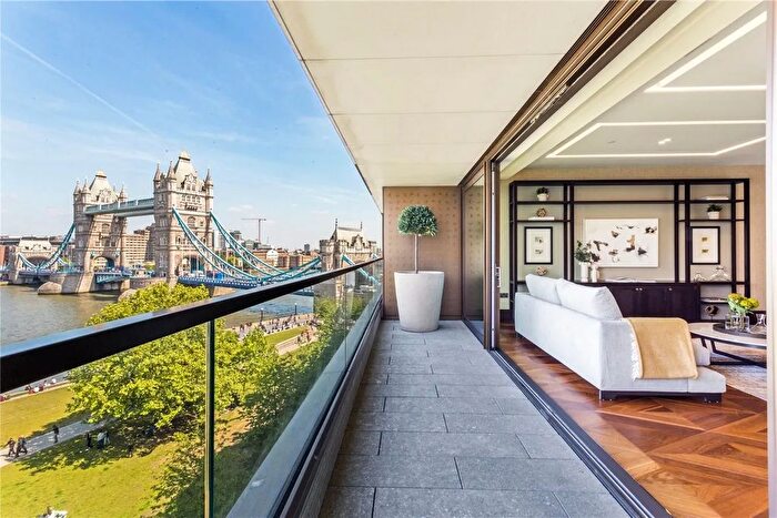4 Bedroom Flat To Rent In Blenheim House, Crown Square, London Bridge, SE1