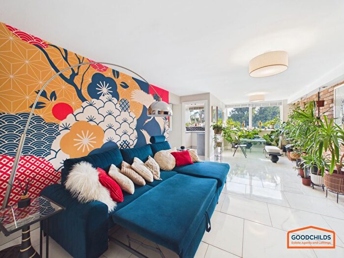2 Bedroom Flat For Sale In Stafford Road, Cannock, WS11
