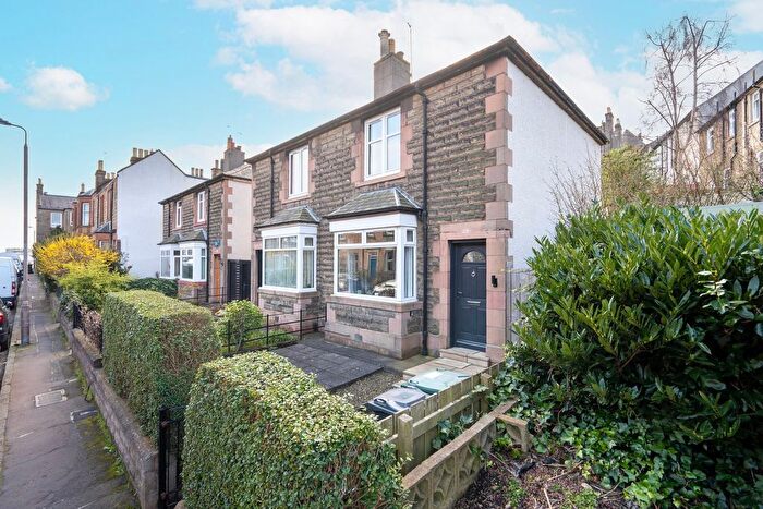 2 Bedroom End Of Terrace House To Rent In Scone Gardens, Edinburgh, EH8
