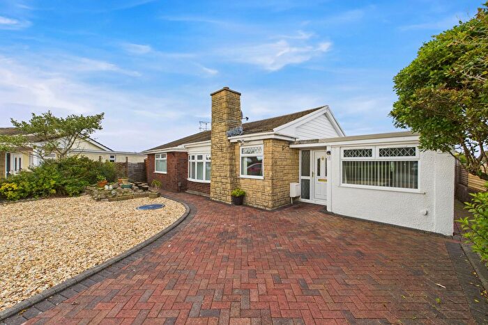 3 Bedroom Detached Bungalow For Sale In Hafan Y Don, Killay, Swansea, SA2
