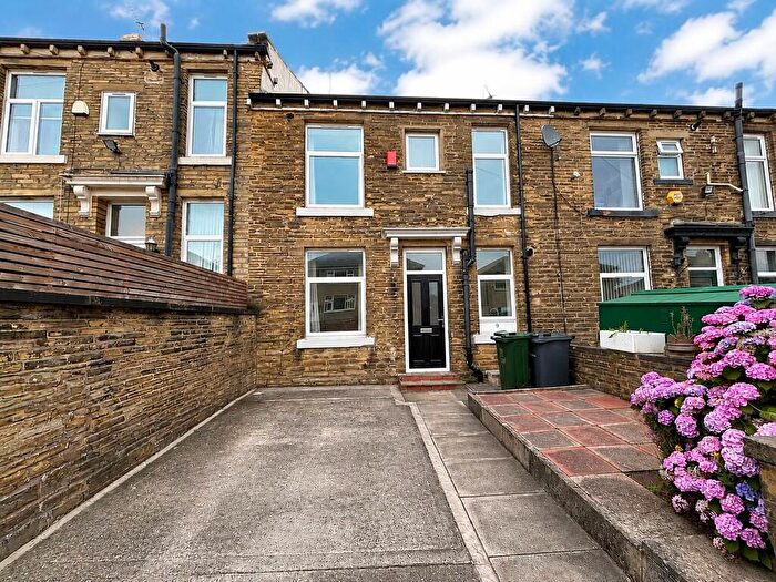 2 Bedroom Terraced House To Rent In Crestville Terrace, Clayton, BD14