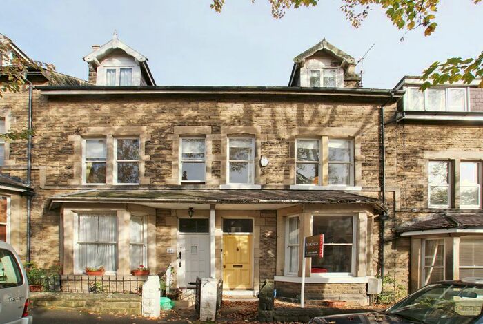 4 Bedroom Terraced House To Rent In Glebe Avenue, Harrogate, HG2