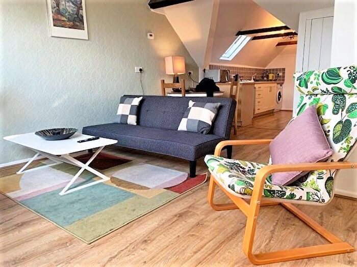 1 Bedroom Maisonette To Rent In Chester Road, Hartford, CW8