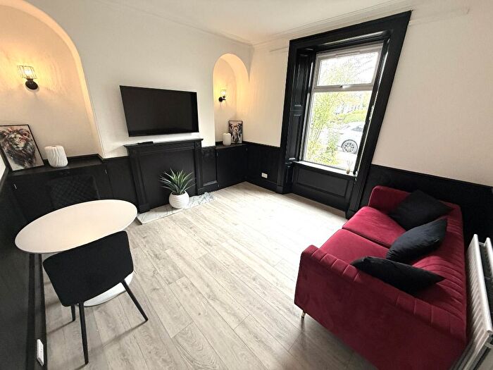 1 Bedroom Flat To Rent In Holburn Road, City Centre, Aberdeen, AB10