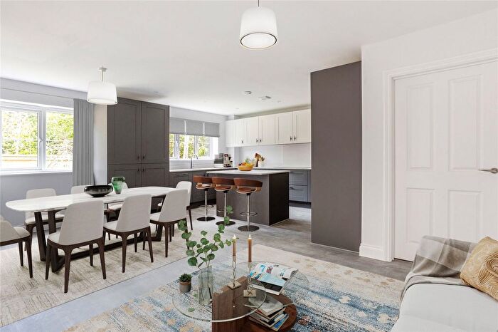 4 Bedroom Detached House For Sale In Long Hill Road, Ascot, Berkshire, SL5