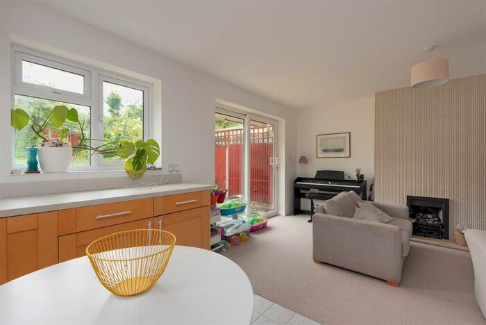 2 Bedroom Semi-Detached Bungalow For Sale In Sandpiper Road, Whitstable, CT5