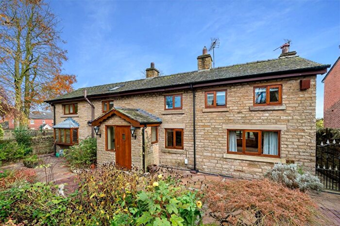 4 Bedroom Detached House For Sale In Upholland Road, Billinge, Wigan, WN5