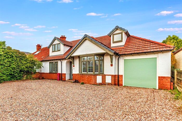 4 Bedroom Semi-Detached Bungalow For Sale In Loxley Road, Stratford-Upon-Avon, CV37