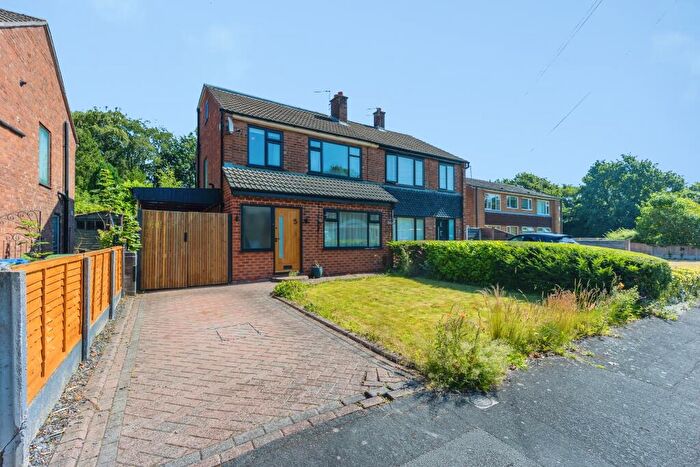 4 Bedroom Semi-Detached House For Sale In Stapleford Close, Sale, M33