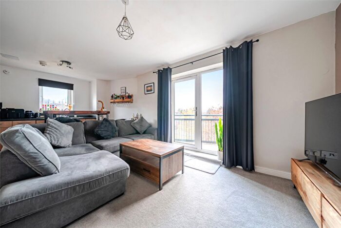 2 Bedroom Flat For Sale In Medway Road, Tunbridge Wells, Kent, TN1