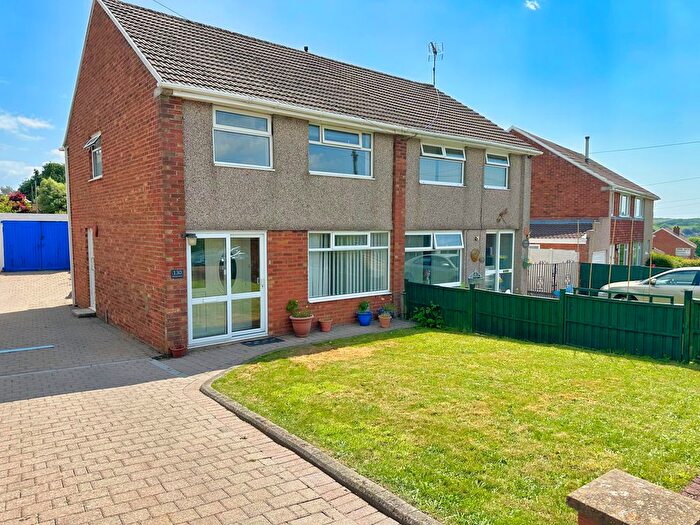 3 Bedroom Semi-Detached House To Rent In Broadmead, Swansea, SA2