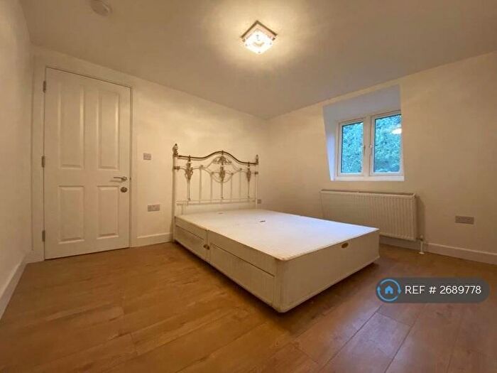 1 Bedroom Flat To Rent In London, London, SE18