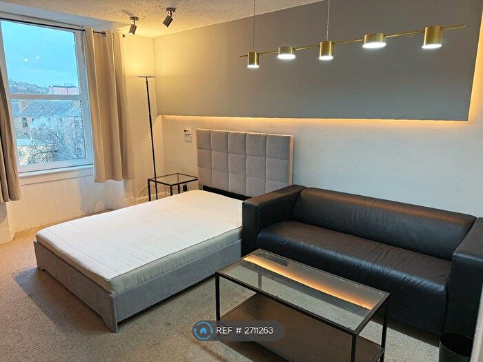 2 Bedroom Flat To Rent In Blackness Road, Dundee, DD2