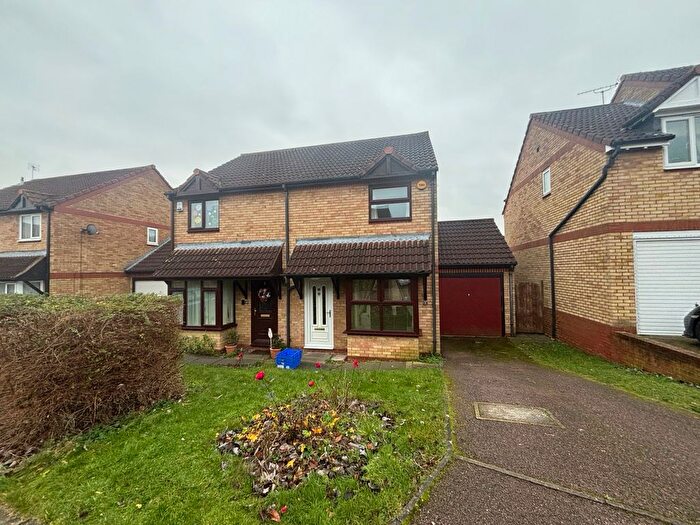 2 Bedroom Semi-Detached House To Rent In Parsley Close, Walnut Tree, Milton Keynes, MK7