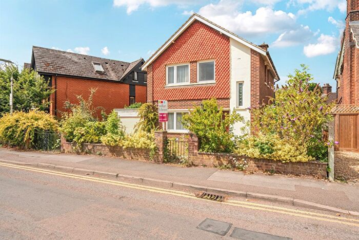 3 Bedroom Detached House For Sale In Ridgmont Road, St. Albans, AL1