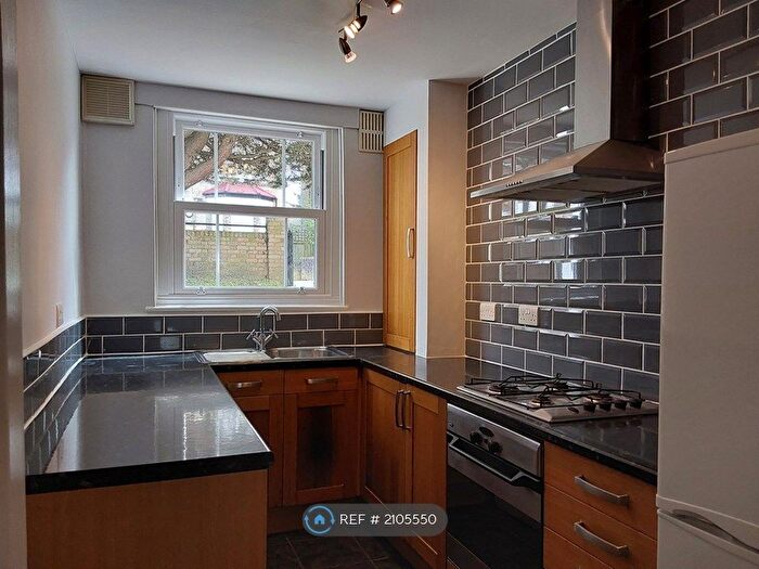 2 Bedroom Flat To Rent In Outram Road, Croydon, CR0