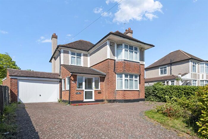 4 Bedroom Detached House For Sale In Pembroke Road, Ruislip, HA4