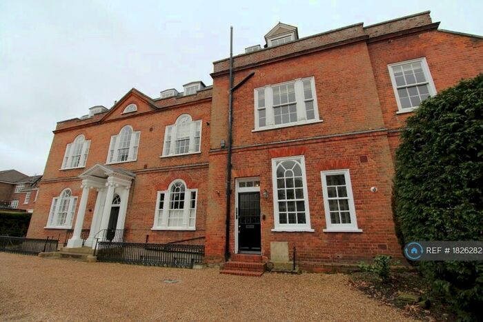 1 Bedroom Flat To Rent In Chesil House, Chislehurst, BR7