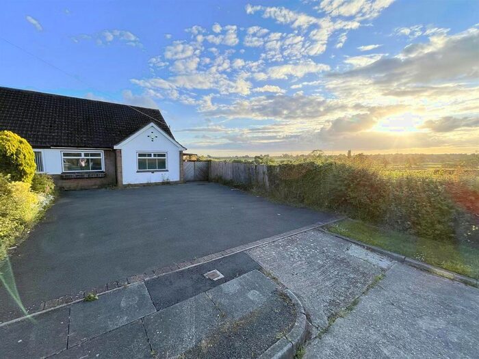 3 Bedroom Semi-Detached House To Rent In Saunton Close, Allesley, Coventry, CV5