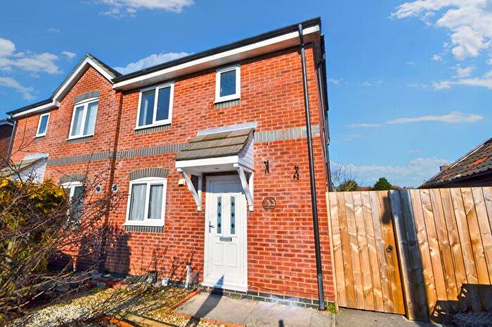 3 Bedroom Semi-Detached House To Rent In Knowles Road, Clevedon, BS21