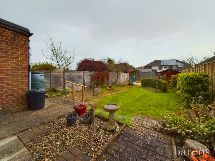 3 Bedroom Semi Detached House For Sale In Hawthorn Way, Clarke Estate