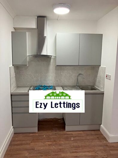 Studio To Rent In Bensham Grove, Thornton Heath, CR7