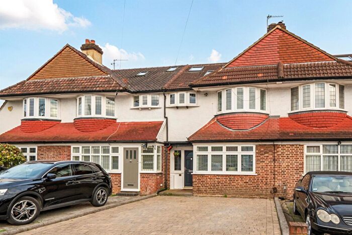 4 Bedroom Terraced House For Sale In Melbourne Way, Enfield, EN1