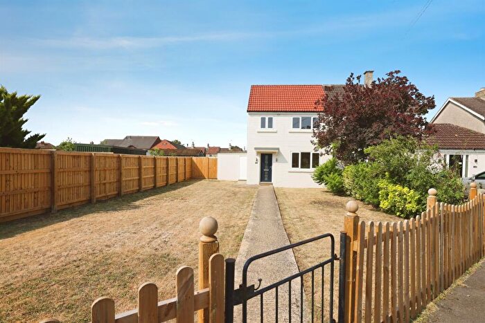 3 Bedroom Semi-Detached House For Sale In Bishop Road, Calne, SN11