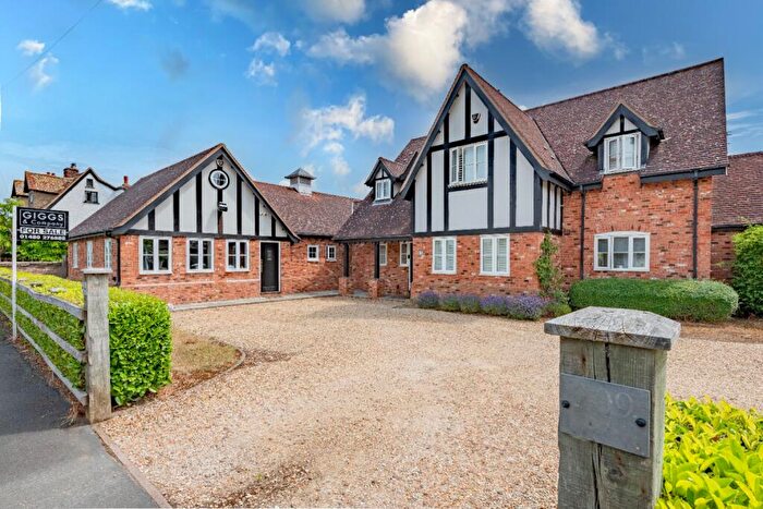 4 Bedroom Detached House For Sale In High Street, Offord Cluny, PE19