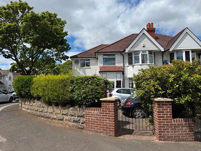 4 Bedroom Semi-Detached House For Sale In Sandwell Road, Handsworth, Birmingham, B21