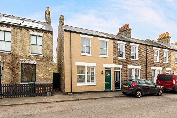 2 Bedroom End Of Terrace House For Sale In Cyprus Road, Cambridge, CB1