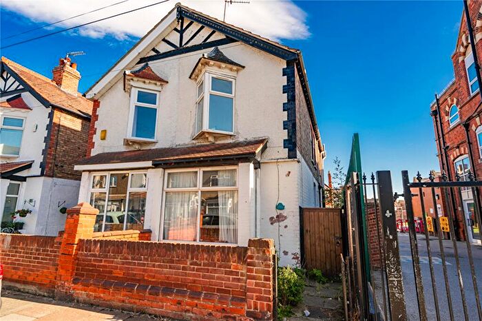 3 Bedroom Semi Detached House For Sale In Elliston Street, Cleethorpes, Lincolnshire, DN35